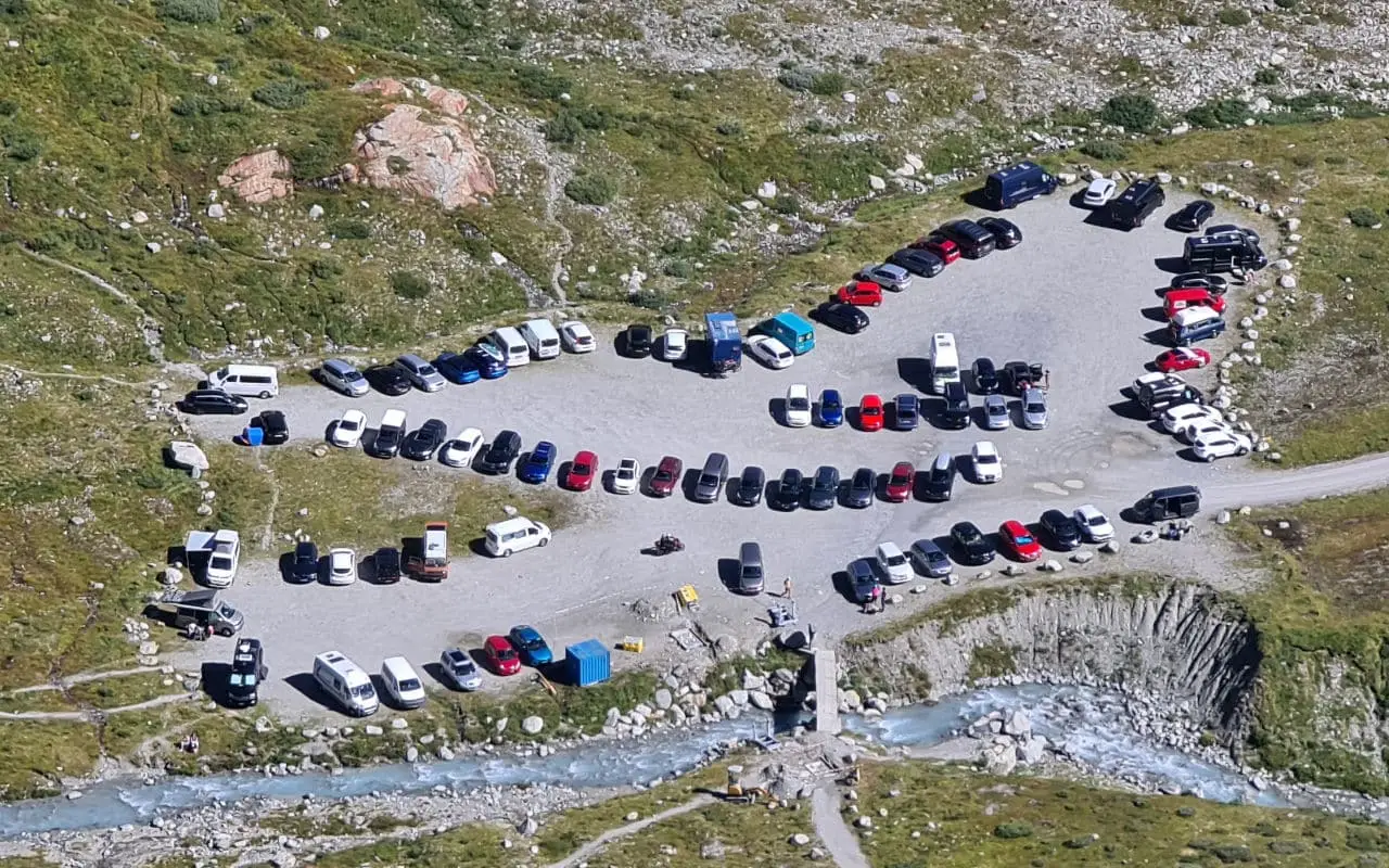 Steingletscher: Wohnmobil-Stellplatz am Sustenpass